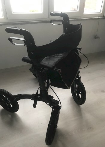 Siyah Katlanabilir Yürüme arabası Almanyadan aldım - Görsel 3