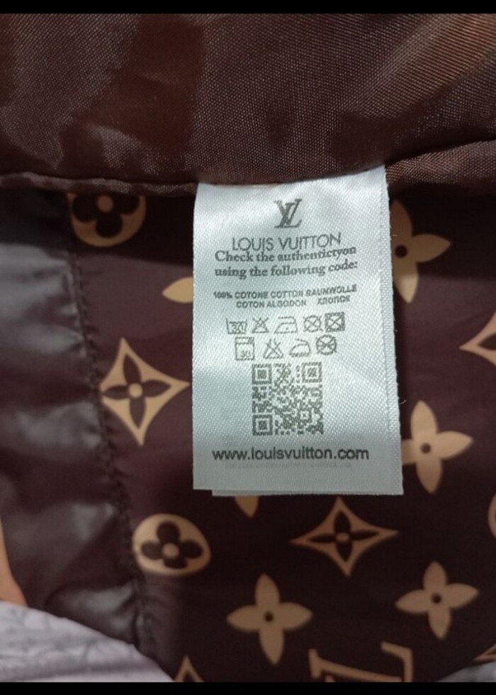 Louis Vuitton şişme yelek - Görsel 4