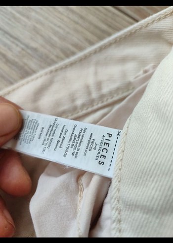 Bej Bol Kesim Kadın Kot Pantolon