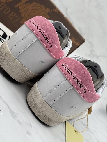 37 Beden GOLDEN GOOSE PEMBE