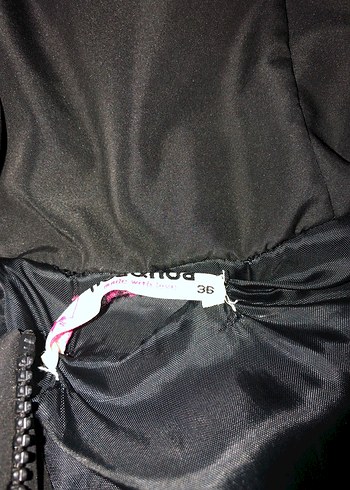 Siyah Fermuarlı Yüksek Yakalı Kadın Yelek - Görsel 6