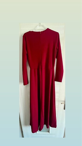 Zara Boydan bordo elbise arkası önünden biraz uzun