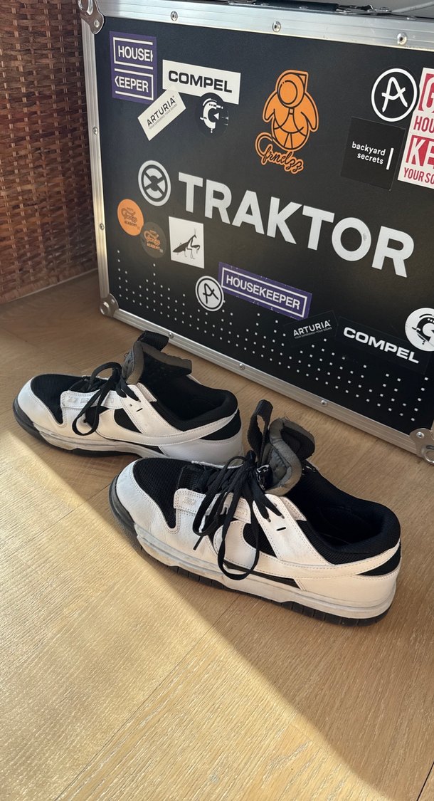 Beyaz Gri Bağcıklı Kadın Spor Ayakkabı - Görsel 3