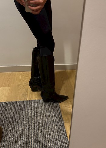 Kadın Siyah Deri Kemerli Dizüstü Bot - Görsel 3