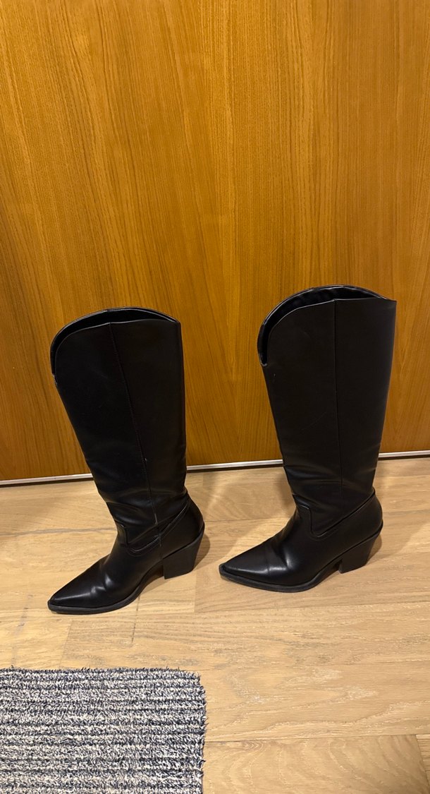 Kadın Siyah Deri Kemerli Dizüstü Bot - Görsel 5