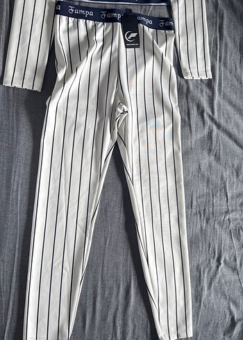 Çizgili Beyaz Kadın Spor Takımı tayt eşofman - Görsel 2