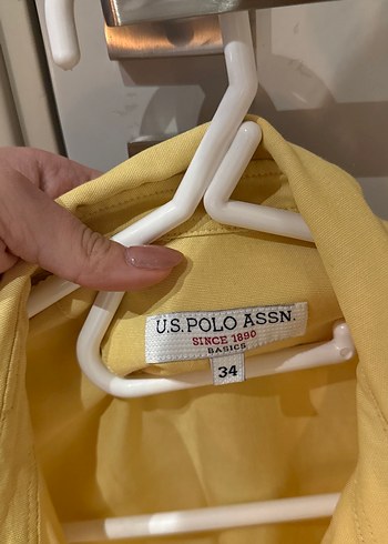 Sarı Düğmeli Keten Gömlek - Görsel 3