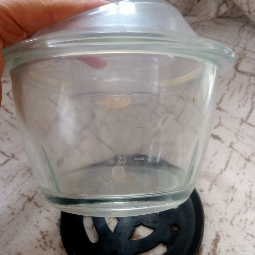 Bej ve Gri Şeffaf Tabak Seti - Görsel 3