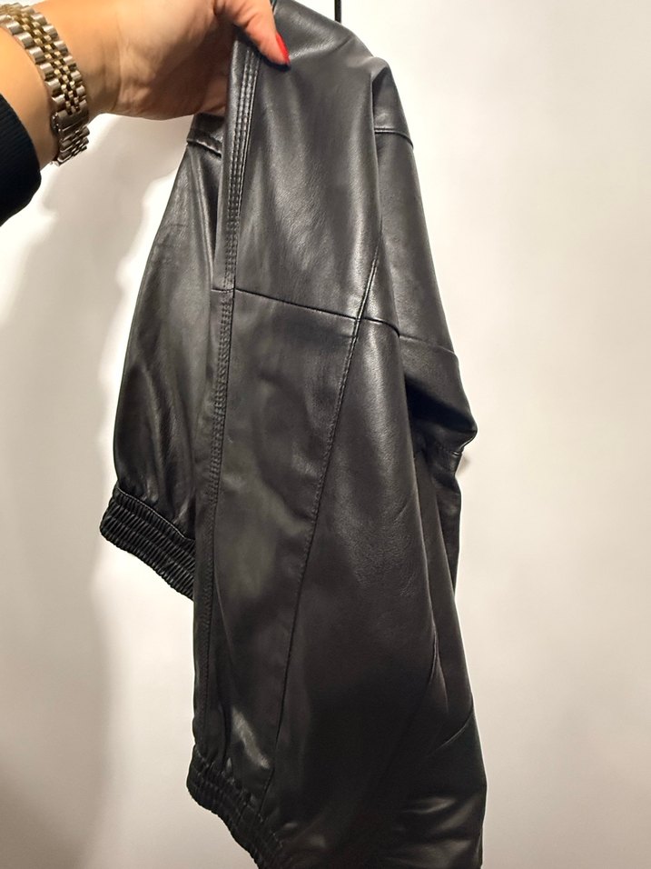 Bershka Siyah Deri bomber pantolon - Görsel 3