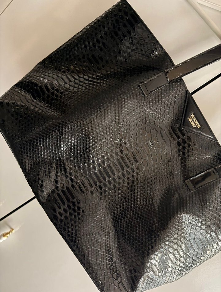 Victoria secret kol çantası - Görsel 2