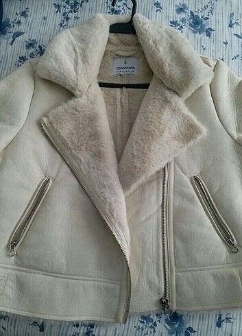 Stradivarius Krem Biker Ceket 