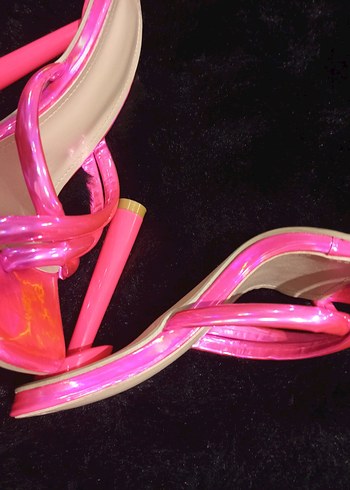 Pembe Rugan Stiletto Topuklu Terlik - Görsel 4