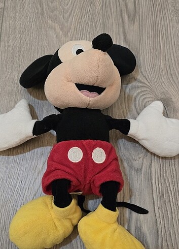 Beden Mickey mouse 30 cm civarında