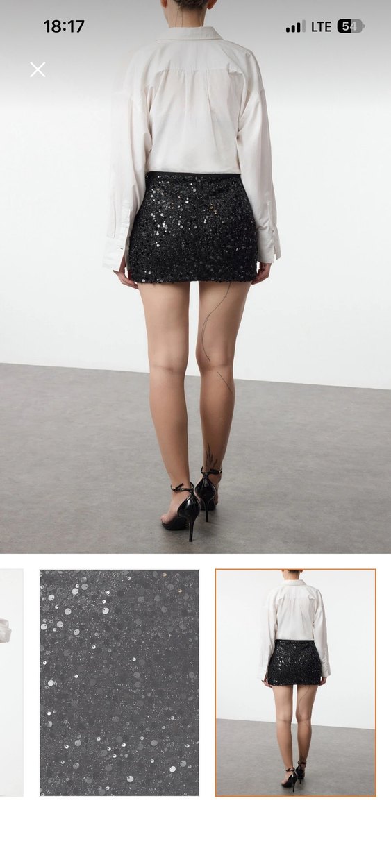 Kadın Siyah Payetli Pullu Mini Etek - Görsel 3