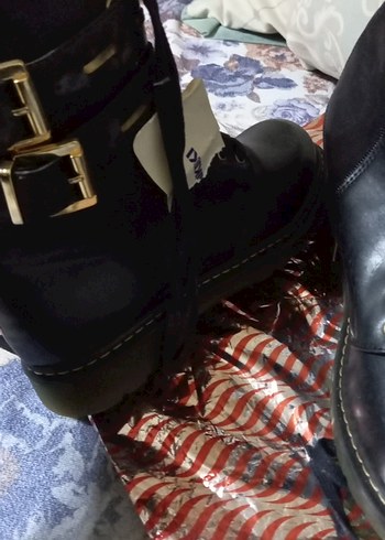 Kadın Siyah Deri Yüksek Topuklu Tokalı Bot - Görsel 3