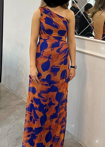 Çok Renkli Drapeli Uzun Abiye Elbise - Görsel 3