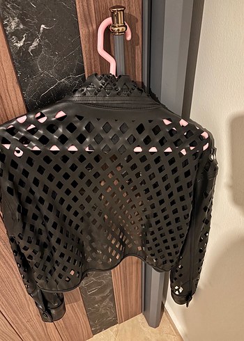 Düğmeli Siyah Deri Gotik Kadın Ceket - Görsel 3