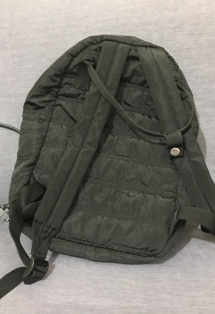 Siyah Fermuarlı Kadın Sırt Çantası - Görsel 4