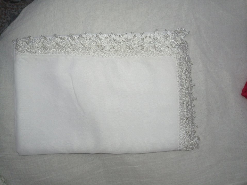 beyaz, boncuk islemeli tülbent - Görsel 2