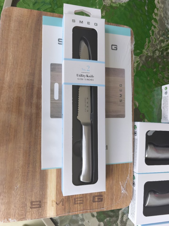 Kırmızı SMEG Kesme  Bıçak Seti ve standi - Görsel 3