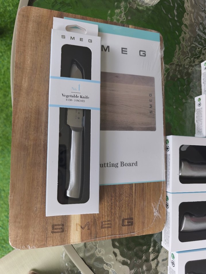 Kırmızı SMEG Kesme  Bıçak Seti ve standi - Görsel 5