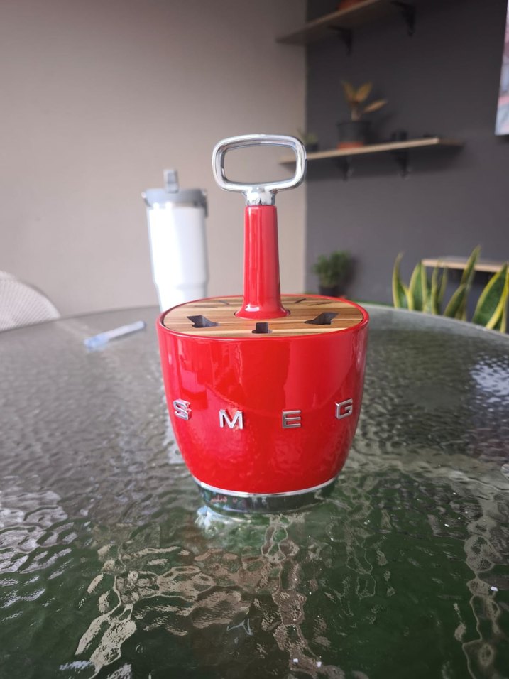 Kırmızı SMEG Bıçak standi - Görsel 2