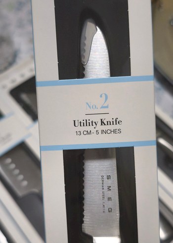 SMEG Marka 6li Şef bıçak seti ve standi - Görsel 7