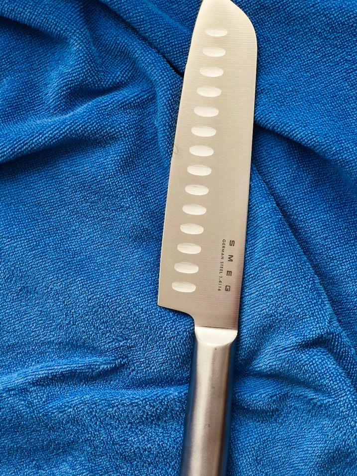 SMEG marka 18 cm Santoku Bıçağı Alman çeliği - Görsel 4