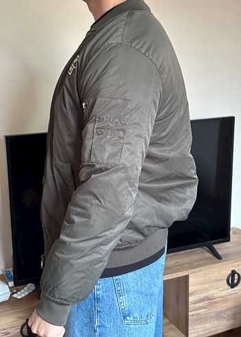 Asker yeşili erkek mont - Görsel 2