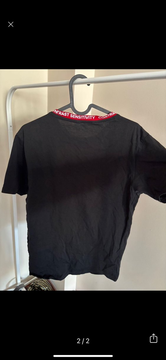 Beyaz Şeritli Kırmızı Siyah Kısa Kollu Tişört - Görsel 2