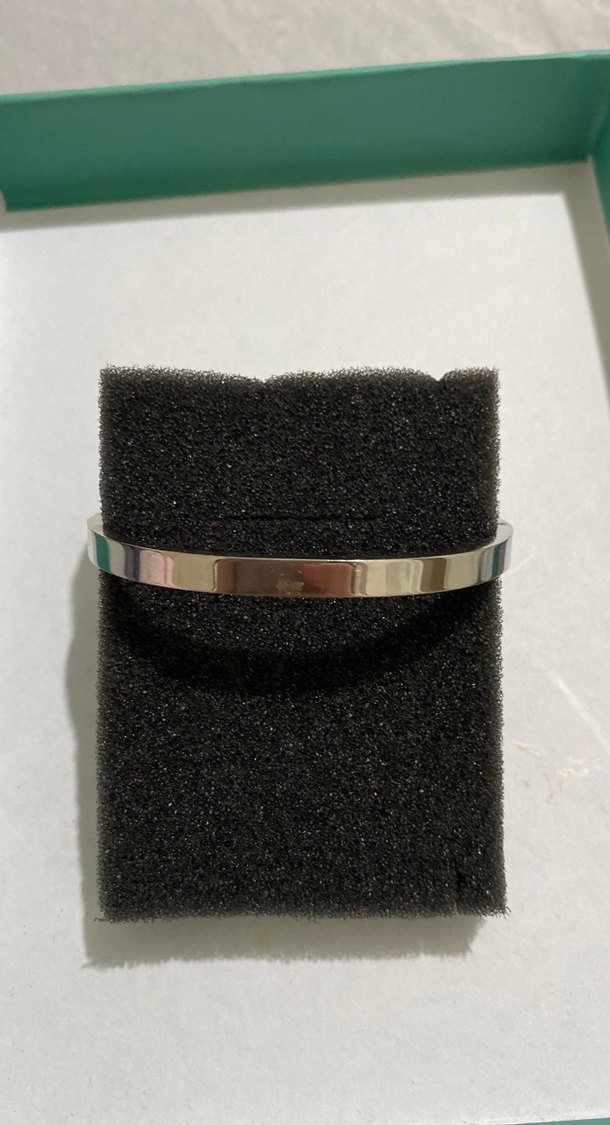 Parlak Yıldız Detaylı Altın Renk Bilezik - Görsel 2