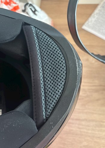 Parlak Siyah LS2 Motosiklet Kaskı - Görsel 6