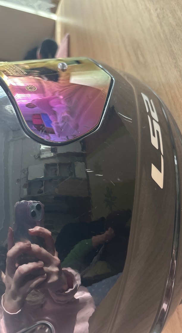 Parlak Siyah LS2 Motosiklet Kaskı - Görsel 5