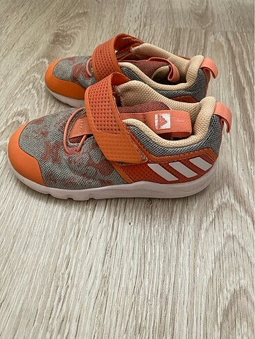 Adidas Spor ayakkabı