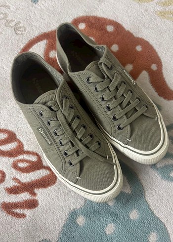 Superga 39,5