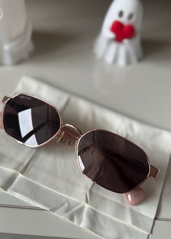 Gucci Parlak Altın Kadın Güneş Gözlüğü - Görsel 4