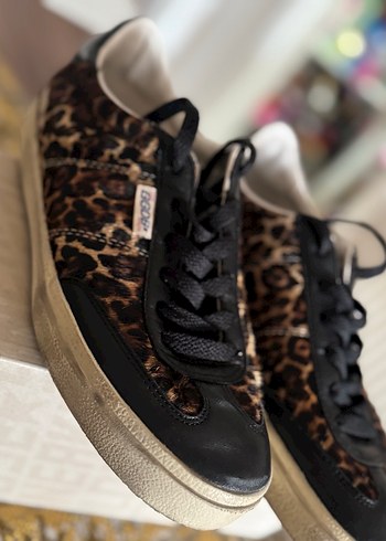 Golden Goose Leopar Desenli Kadın Deri Spor Ayakkabı - Görsel 7