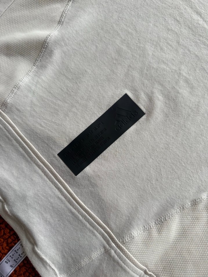 Adidas Kadın Basic Tişört - Görsel 3