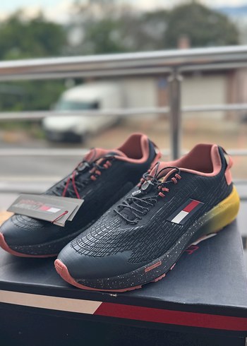 TOMMY HİLFİGER - Görsel 3