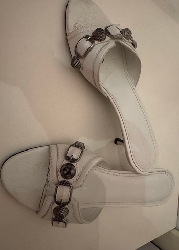 37 Beden Balenciaga- Minimalist Beyaz Tokalı Kadın Terlik