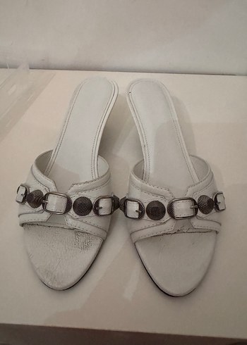 Balenciaga- Minimalist Beyaz Tokalı Kadın Terlik