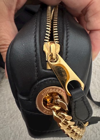  Beden siyah Renk Burberry- Siyah Deri Kadın Omuz Çantası