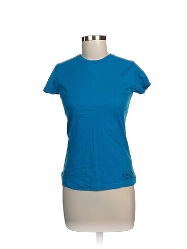 T-box T-shirt %70 İndirimli.
