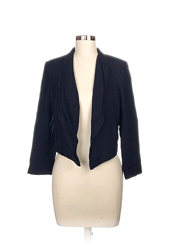 Bershka Blazer %70 İndirimli.