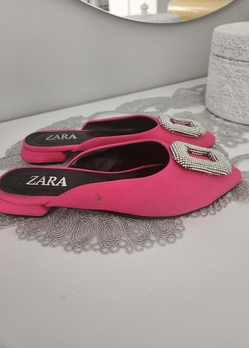 38 Beden Zara Pembe Tokalı Blok Topuk Terlik