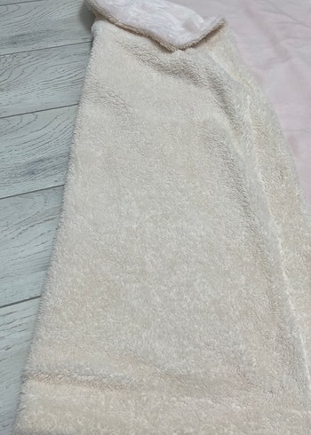 Nakışlı Beyaz Çocuk Battaniyesi - Görsel 2