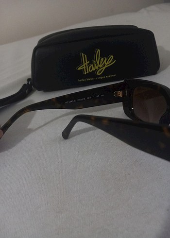 Vogue Eyewear Vogue Hailey Bieber VO5440S Kadın Güneş Gözlüğü