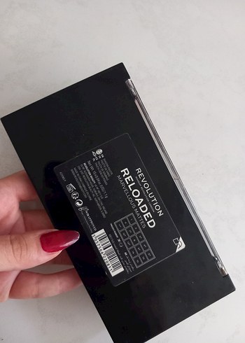 Revulation Pro Çok Renkli Koyu Göz Farı Paleti