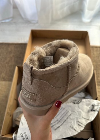 Ugg bot