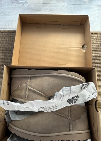Ugg Ugg bot